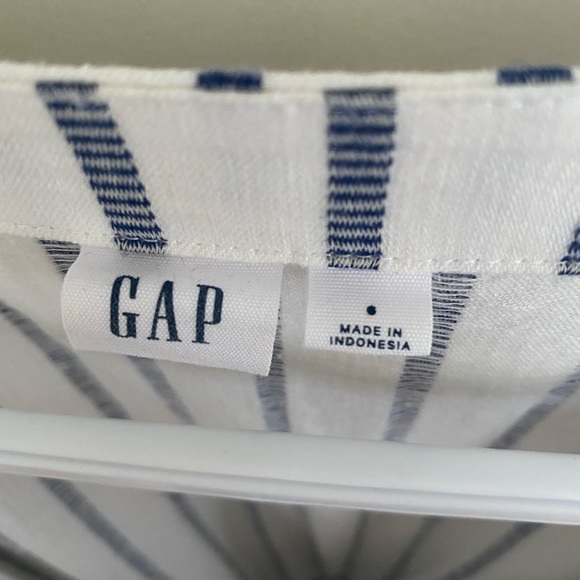 GAP Midi Wrap Dress in Linen-Cotton - Picture 3 of 4